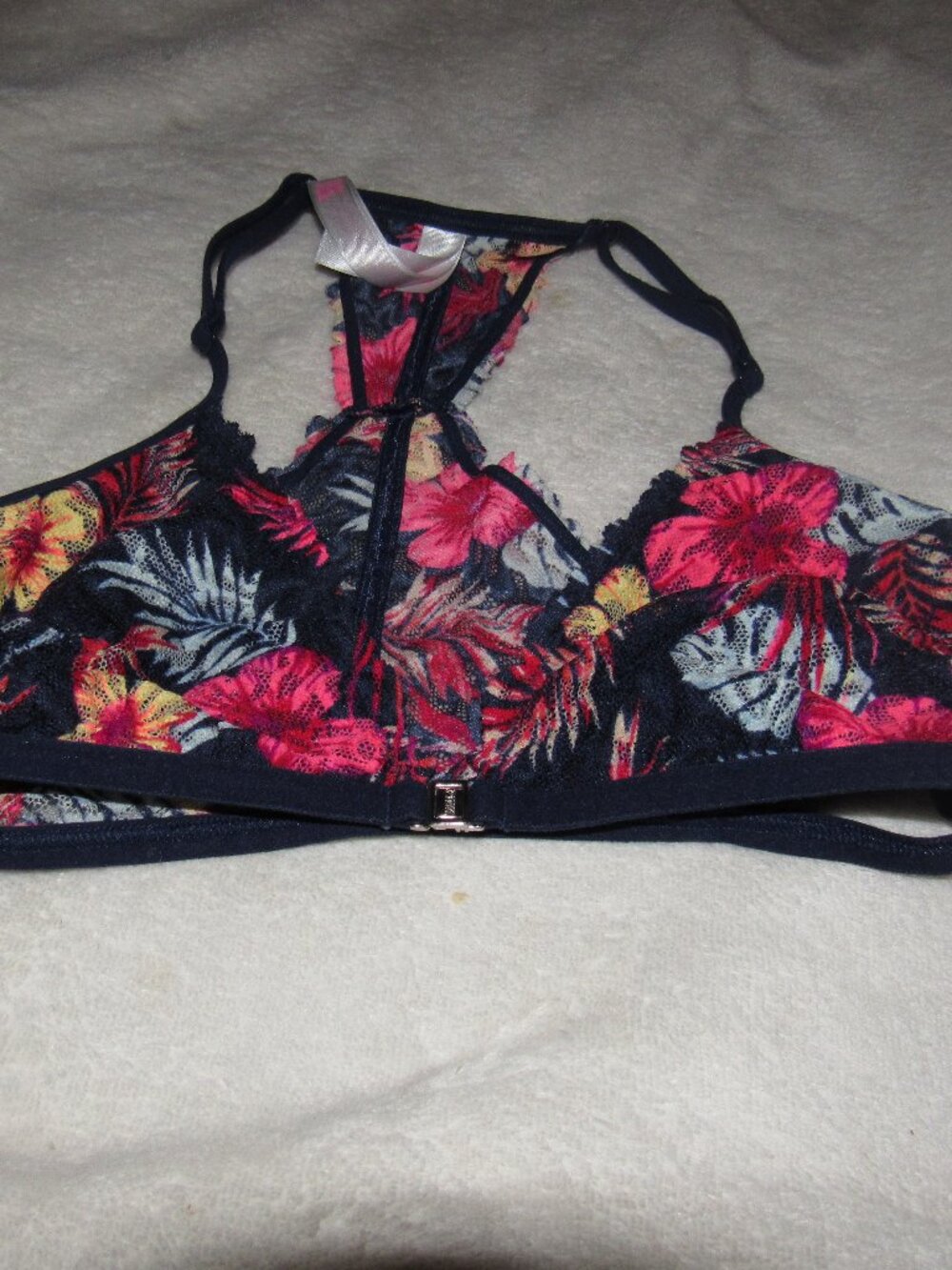 Victoria's Secret Blue Floral Lace Bralette Size Small USED